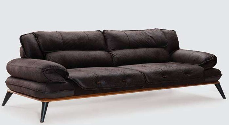 Erkeğin kalktığı koltuğa bir bayanın oturması caiz mi?